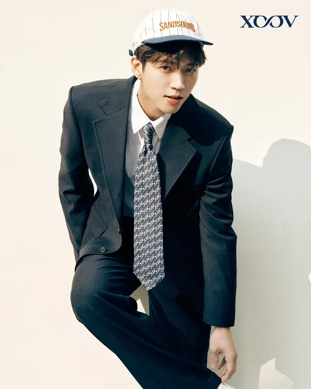Το Woohyun L και το Seongjong Look Dandy σε νέες φωτογραφίες για το
