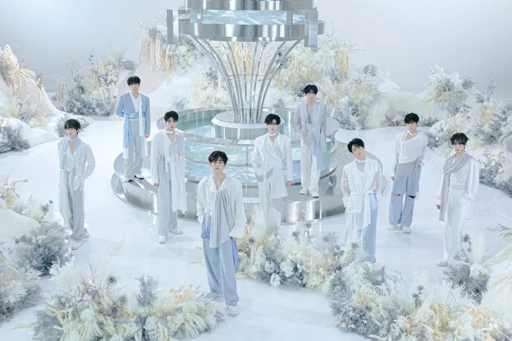 Zerobaseone revela fotos de concepto angelical "Blue Paradise"