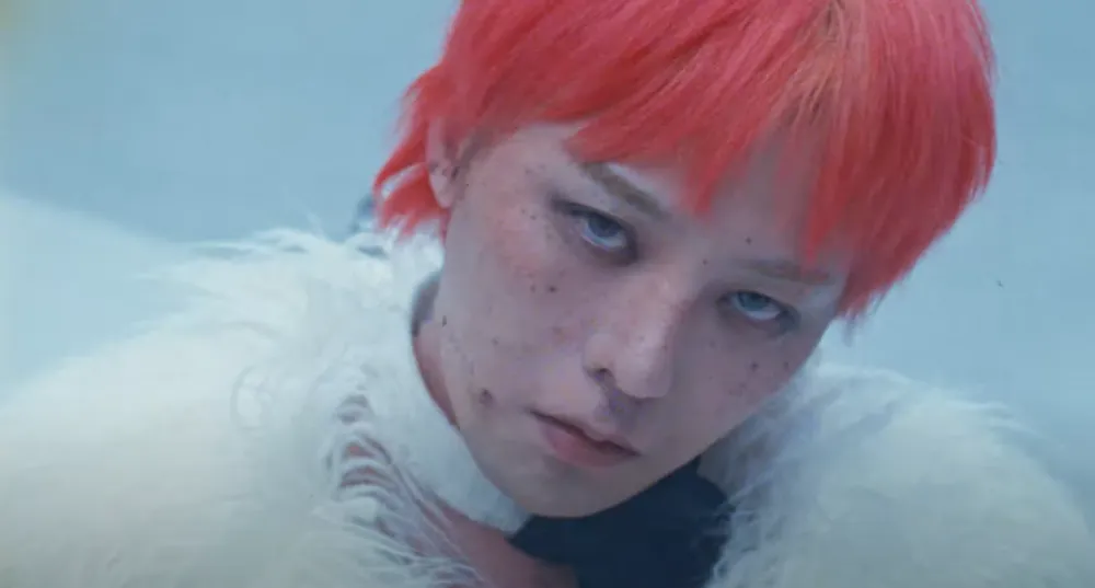 G-Dragon відкриває вражаючий новий вигляд у «DRAMA» MV, знаменуючи своє сміливе повернення