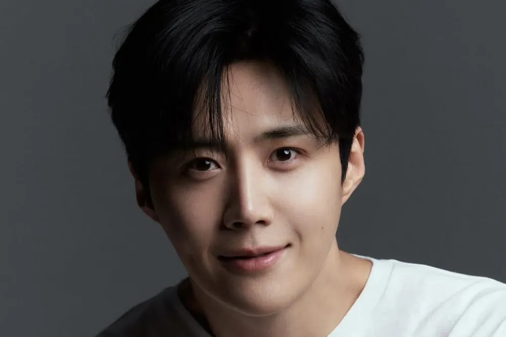 Kim Seon Ho's bureau Fantagio waarschuwt voor krachtige juridische stappen tegen laster en smaad