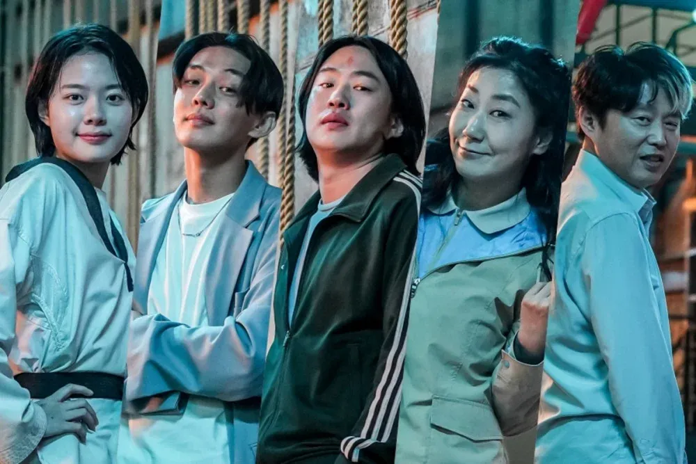 'HI-FIVE' menarik perhatian setelah ciuman tak terduga Yoo Ah In dan Ahn Jae Hong di layar