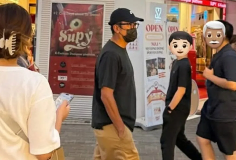 Ha Jung Woo profite d'une promenade à Myeongdong, les fans amusés par le déguisement