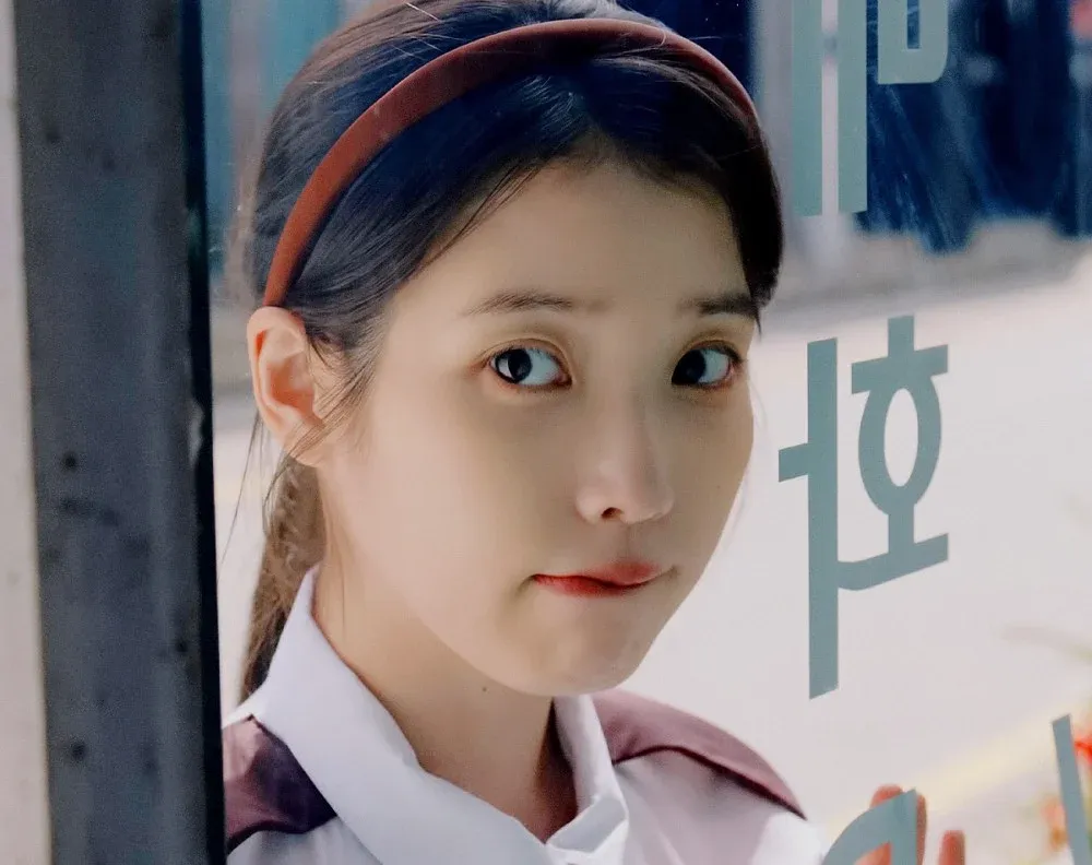 IU domina les llistes amb 'Kkot-Galpi 3' i l'emocionant 'Never Ending Story'