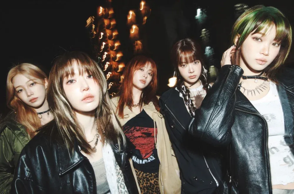 LE SSERAFIM rivelano il loro nuovo stile nelle foto teaser ufficiali 