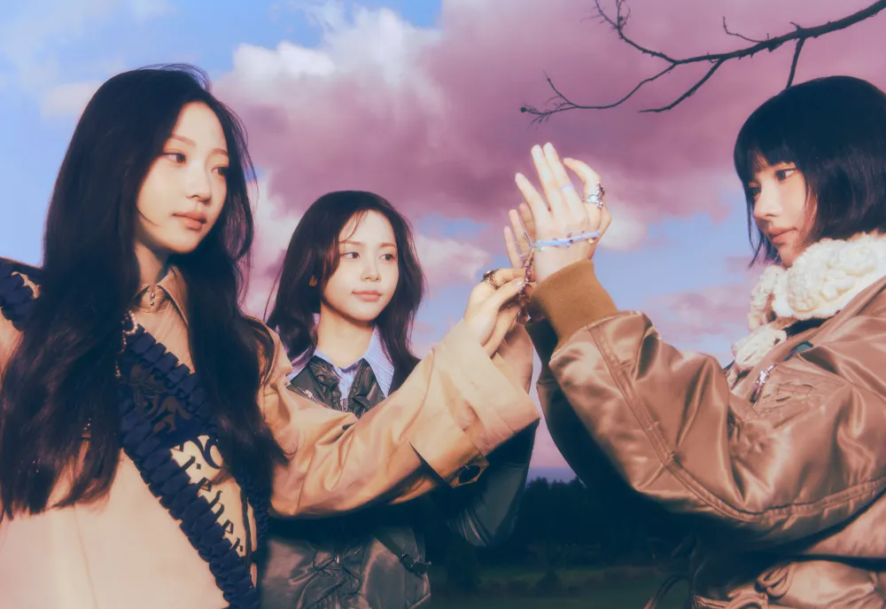 Hearts2hearts는 Stella Carmen과 Jiwoo의 꿈꾸는 티저 사진을 공개합니다.