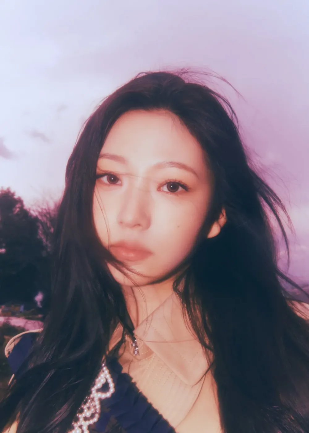 Hearts2hearts는 Stella Carmen과 Jiwoo의 꿈꾸는 티저 사진을 공개합니다.