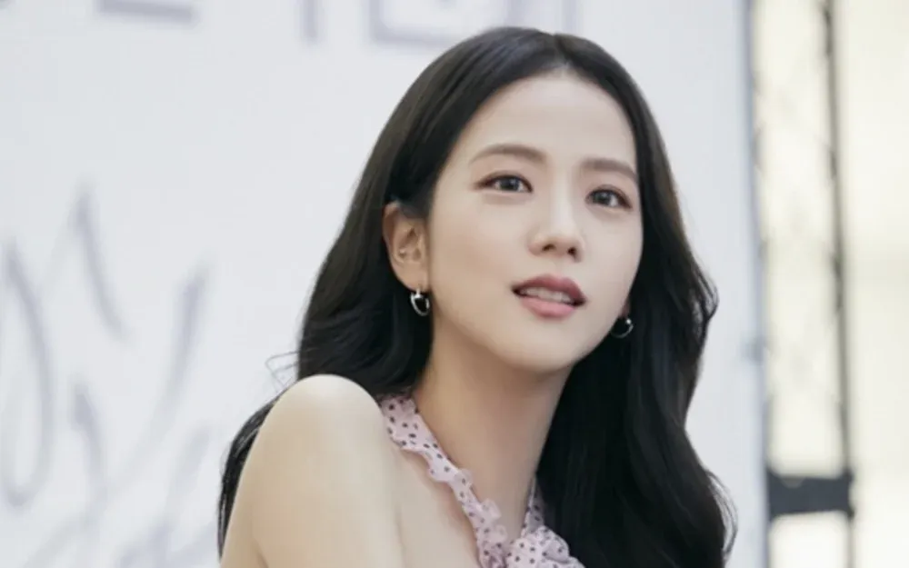 BLACKPINK üyesi Jisoo'nun erkek kardeşi yasa dışı çekim iddialarını yalanladı, yasal işlem planlıyor