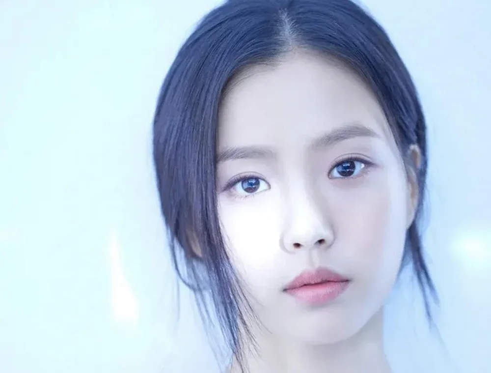 গো মিন সি স্কুলে উত্পীড়নের অভিযোগের মধ্যে নির্ধারিত উপস্থিতি বাতিল করেছে৷