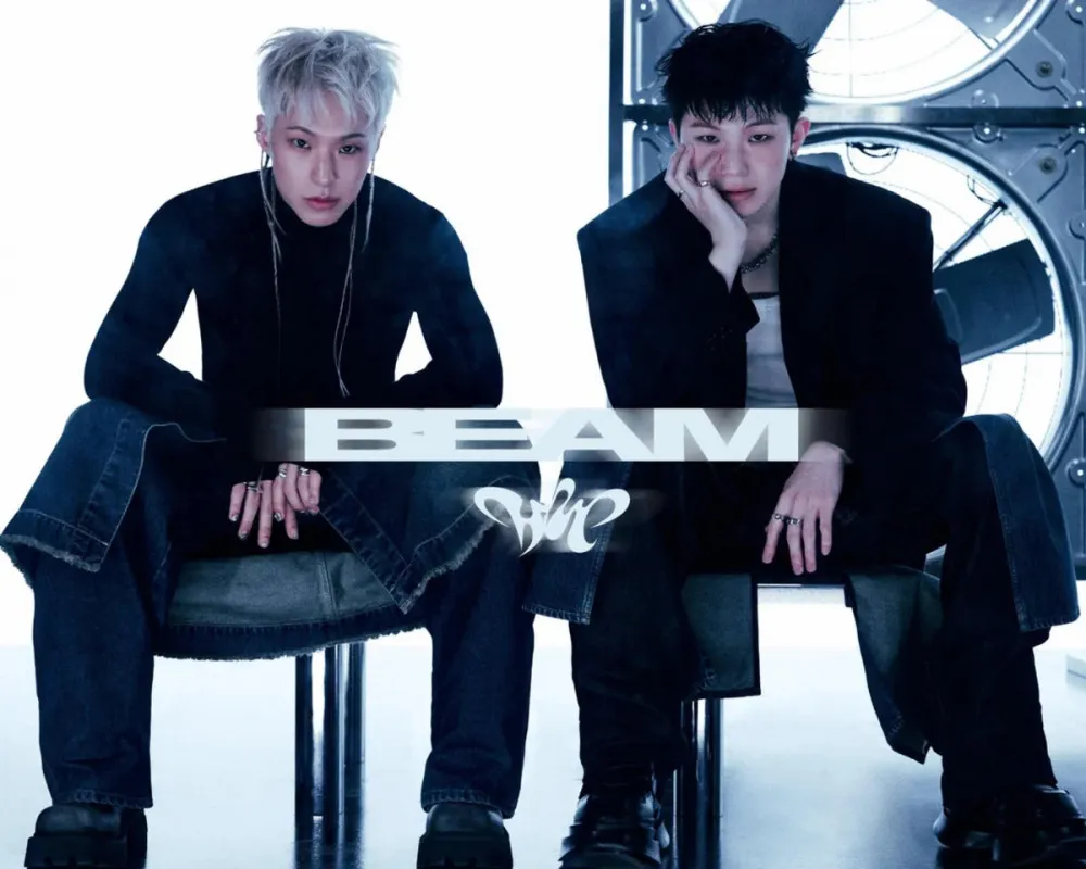 SEVENTEEN's Hoshi ir Woozi pristato koncepcines 1-ojo albumo „BEAM“ nuotraukas