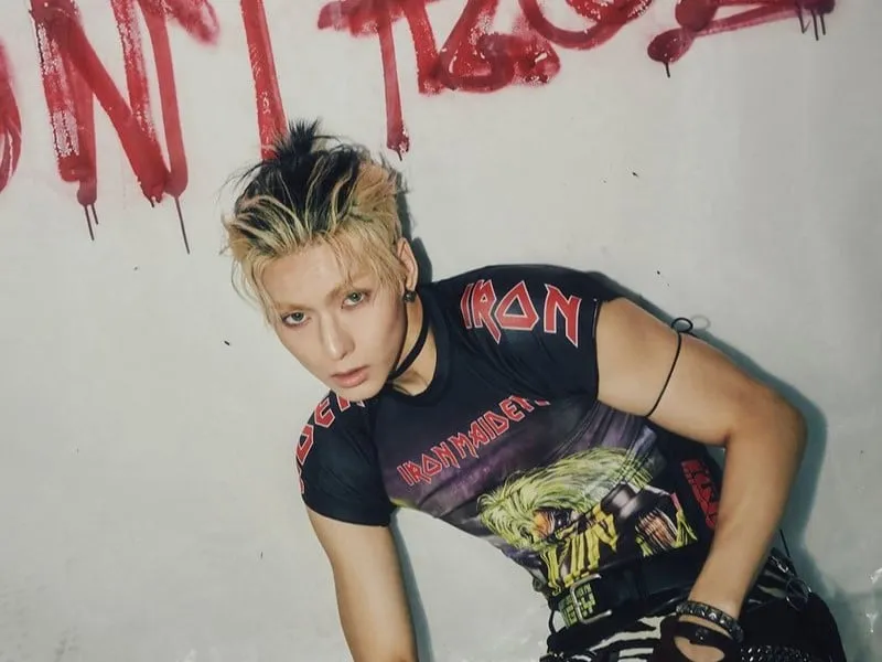 ఎక్స్‌డినరీ హీరోస్ యొక్క 6వ మినీ ఆల్బమ్ 'బ్యూటిఫుల్ మైండ్' కోసం టీజర్ ఫోటోలలో O.de తన చురుకుదనాన్ని బయటపెట్టాడు.