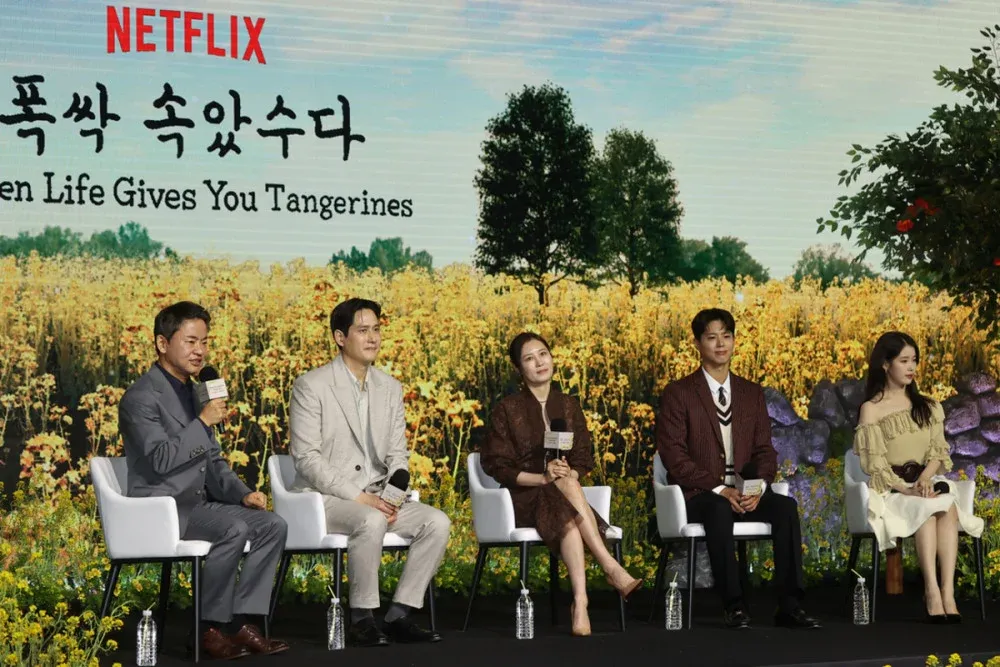 Netflix điều tra cáo buộc ngược đãi trên phim trường When Life Gives You Tangerines