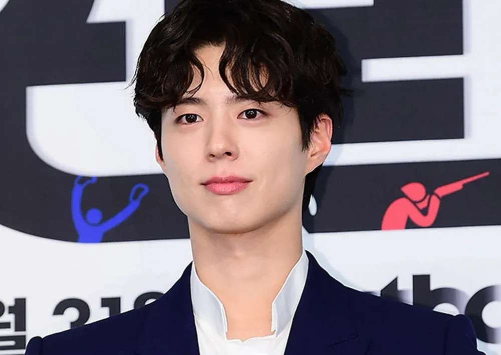 Park Bo Gum hovorí o výzvach, ktorým čelil pri nakrúcaní nového žánru