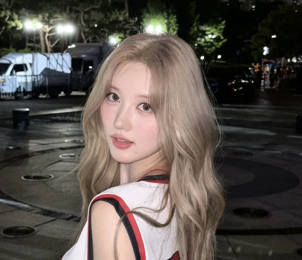 Gaeul של IVE יזרוק מגרש ראשון במשחק LG Twins נגד Hanwha Eagles