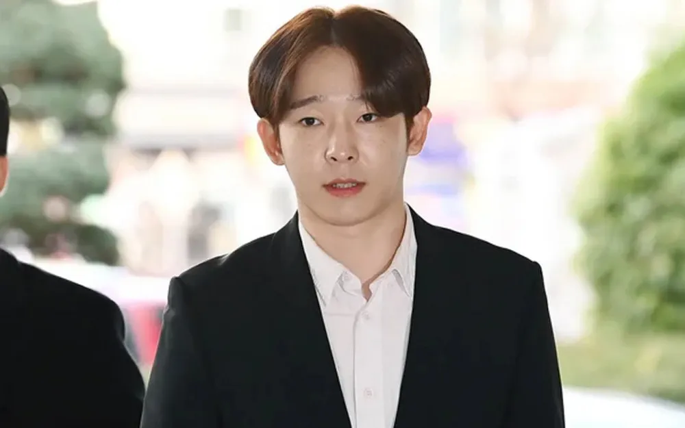 Los internautas reaccionan cuando Nam Tae Hyun fue fichado por DUI en medio de su libertad condicional por uso de drogas ilegales.