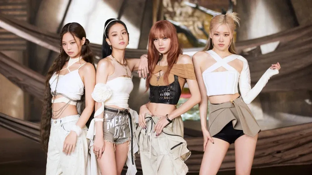 BLACKPINK готові до повернення повної групи під керівництвом Ян Хюн Сока з YG