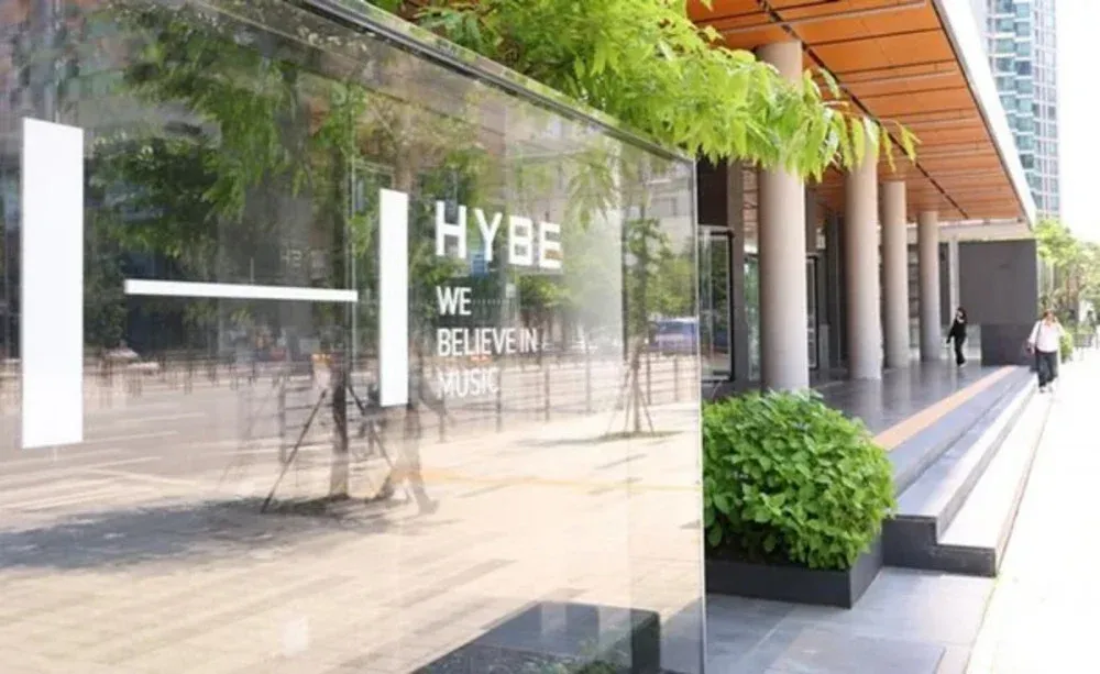 Staatsanwälte durchsuchen das HYBE-Hauptquartier im Rahmen von Ermittlungen wegen Insiderhandels