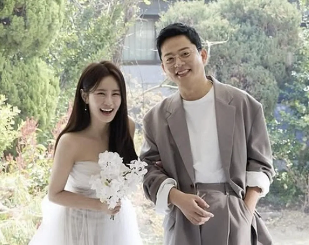 Kim Jun Ho hovorí, že chce súkromné ​​medové týždne s Kim Ji Min: „Určite spolu urobíme svetluškové turné“