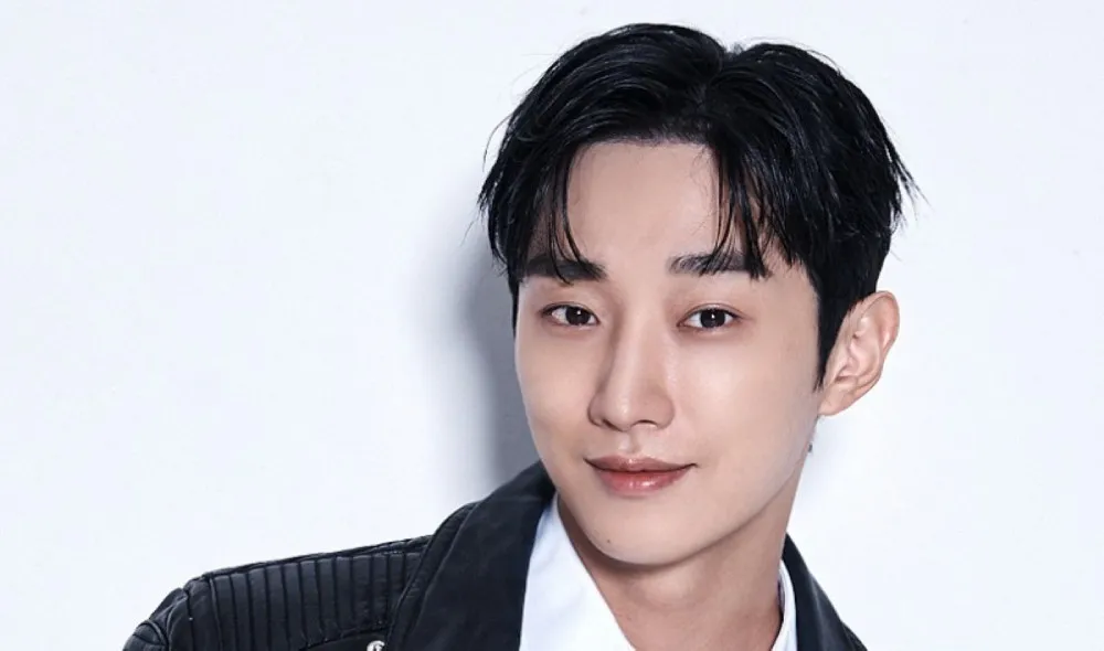 Hanteo Music Awards를 주최 한 Jinyoung 2024 년 메인 MC