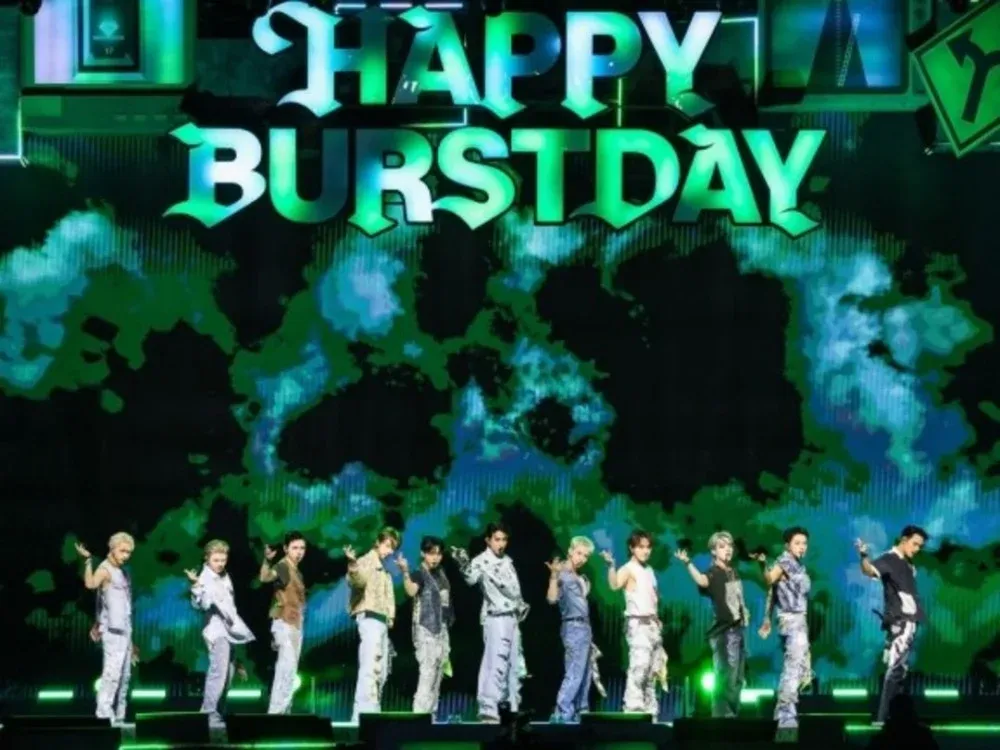 सेवेंटीन जामसू ब्रिज पर संगीत कार्यक्रम आयोजित करने वाले पहले के-पॉप कलाकार बन गए