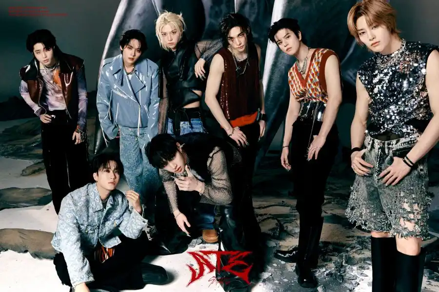 Anketa: Kto vlastnil Stray Kids Chk Chk Boom Era?