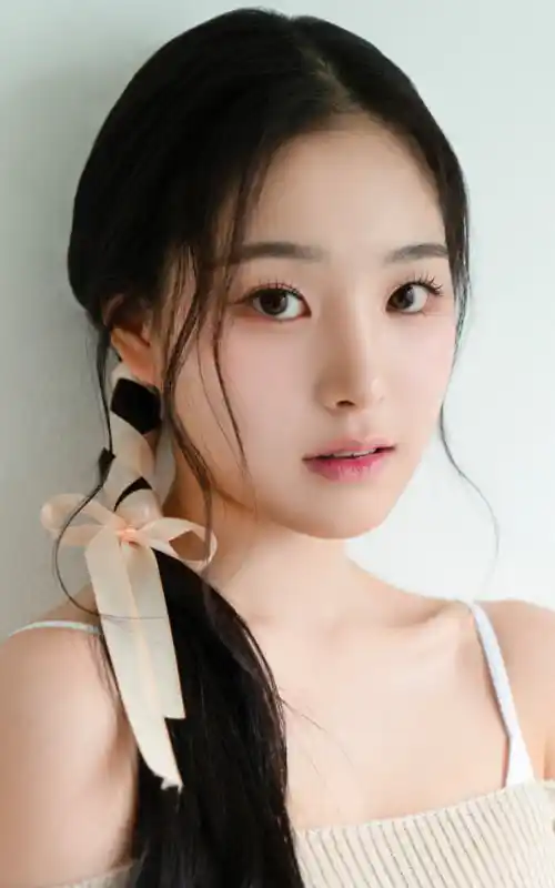 Perfil e fatos de JiYeon (tripleS)