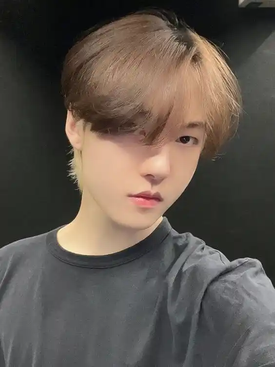 Junghoon (xikers) profil