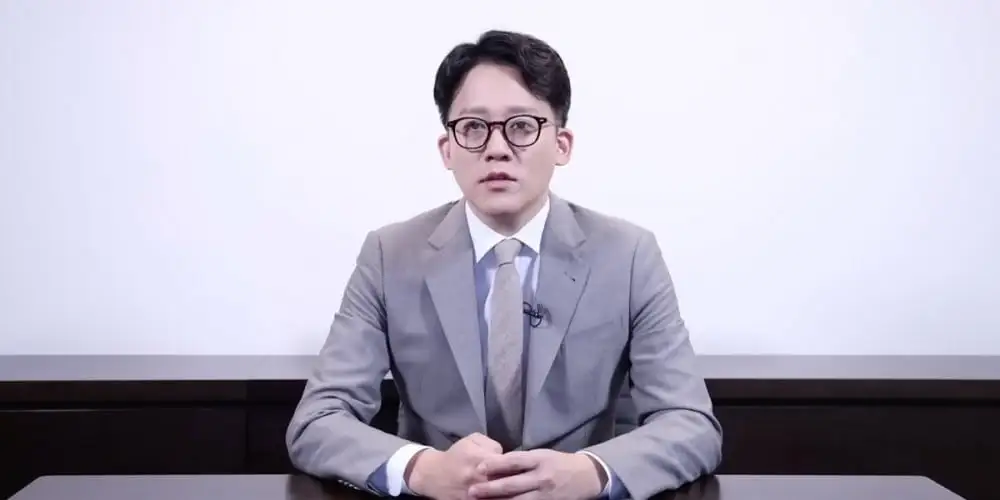 อีซองซูอดีตซีอีโอของ SM Entertainment กลับมาอีกครั้งในฐานะผู้บริหารระดับ C ซึ่งไม่เหมือนคำสัญญาของเขา